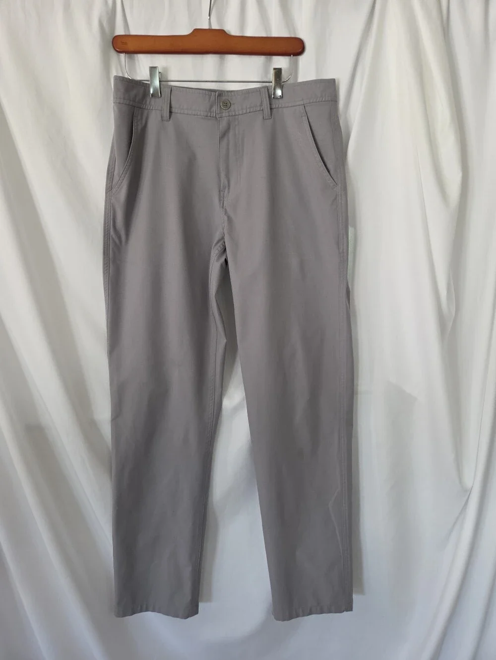 32 Degrees Cool Stretch Performance Gray Chinos Pants Straight Fit Size 30